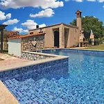 Suzana 1608 *
