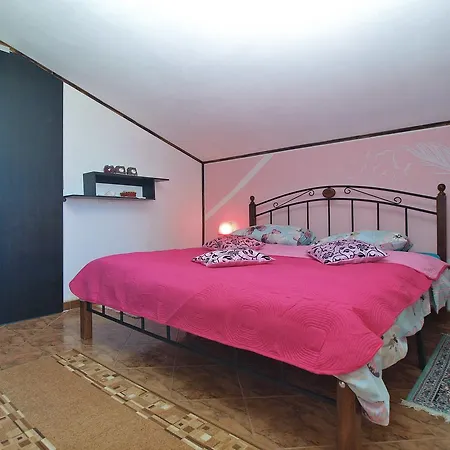 Suzana 1608