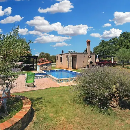 Daire Suzana 1608 Pula