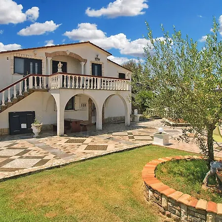 Daire Suzana 1608 Pula