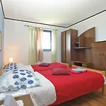 Suzana 1608